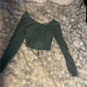 Cute green long sleeve crop top